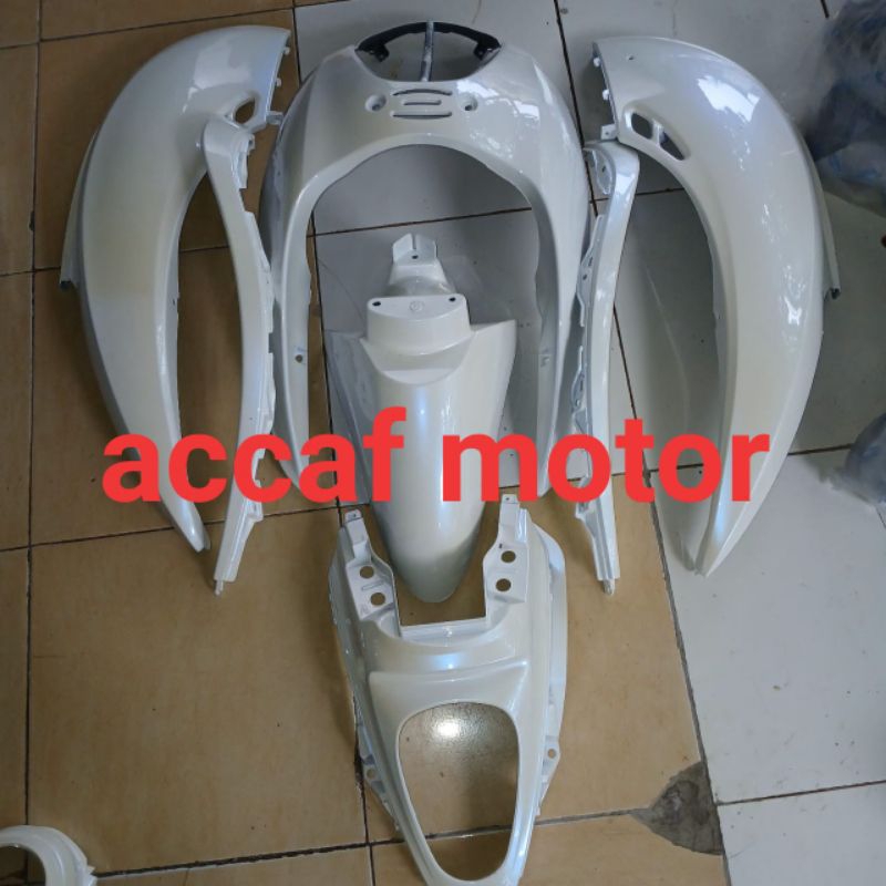 cover paket body halus Honda Scoopy karbu old warna putih lembayung biru