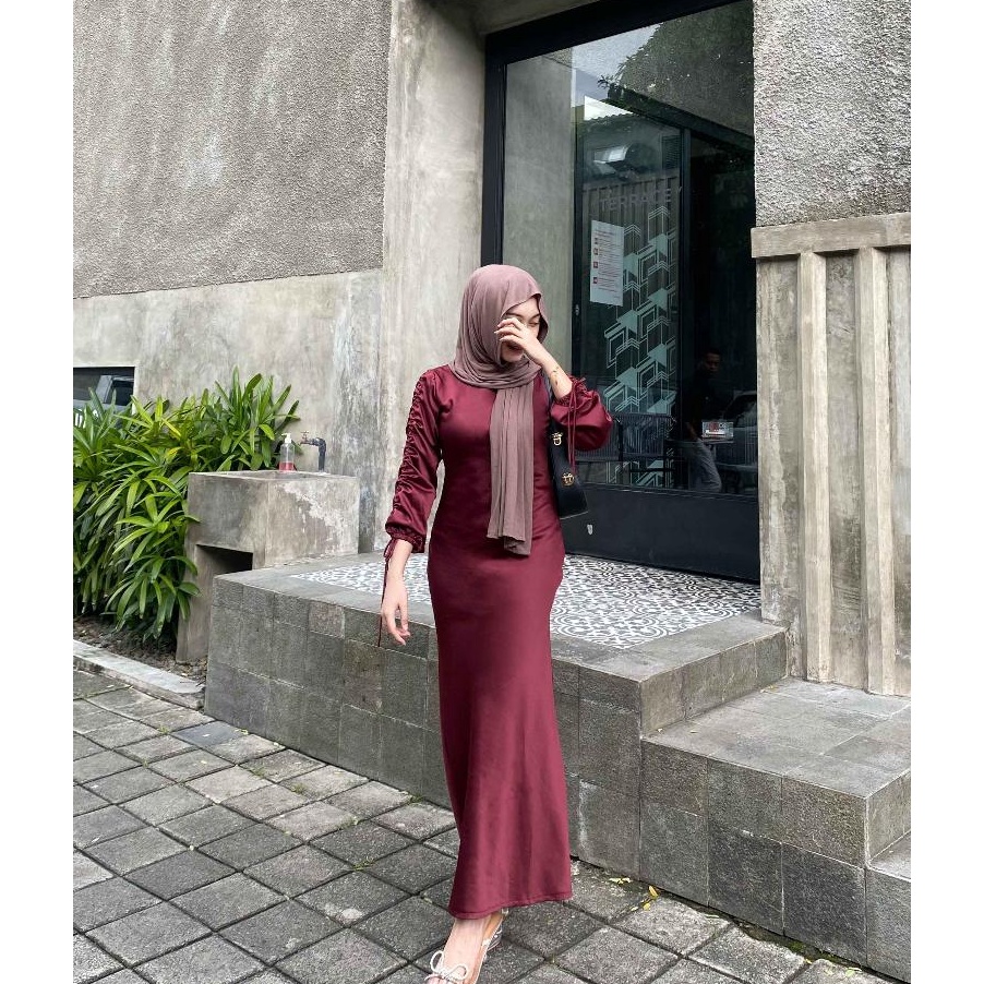 KI3 DRESS DARLA SILK SATIN SERUT LONG DRESS SATIN SERUT DRESS