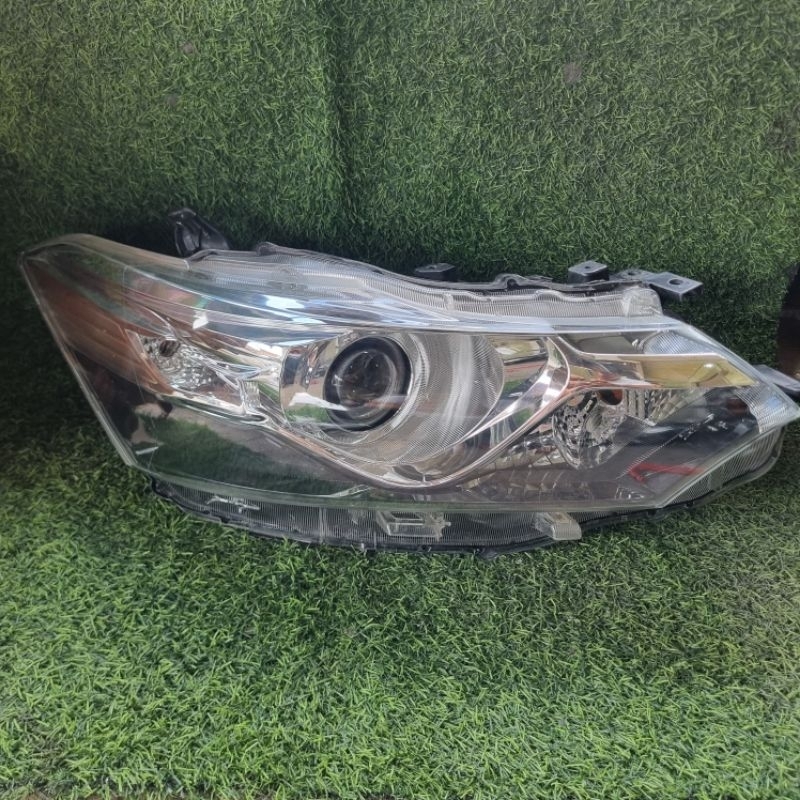 Headlamp Lampu Depan Toyota Vios Gen 3 Kanan Original