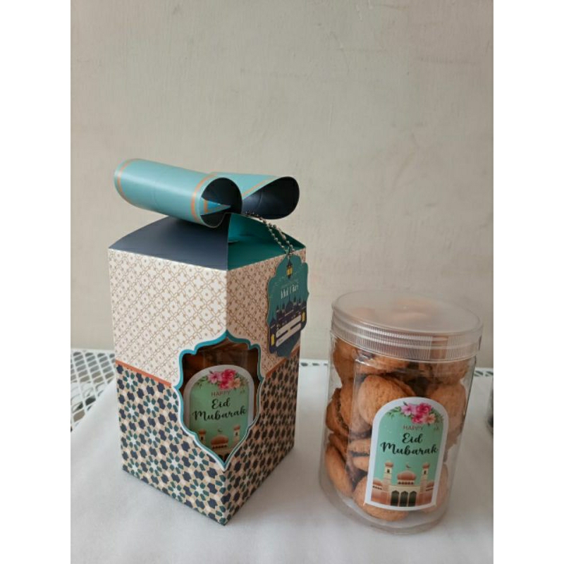 

Hampers Lebaran Pita 800mL