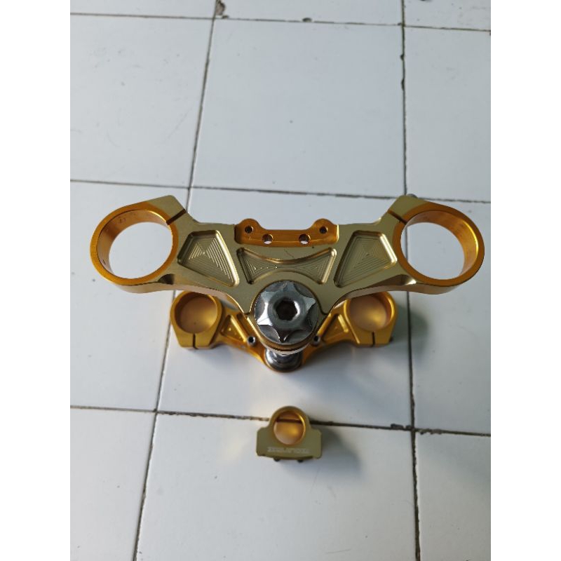 tripleclamp USD diameter 51mm merk Equinox second