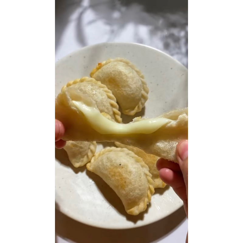 

CIRENG ISI KEJU LUMER