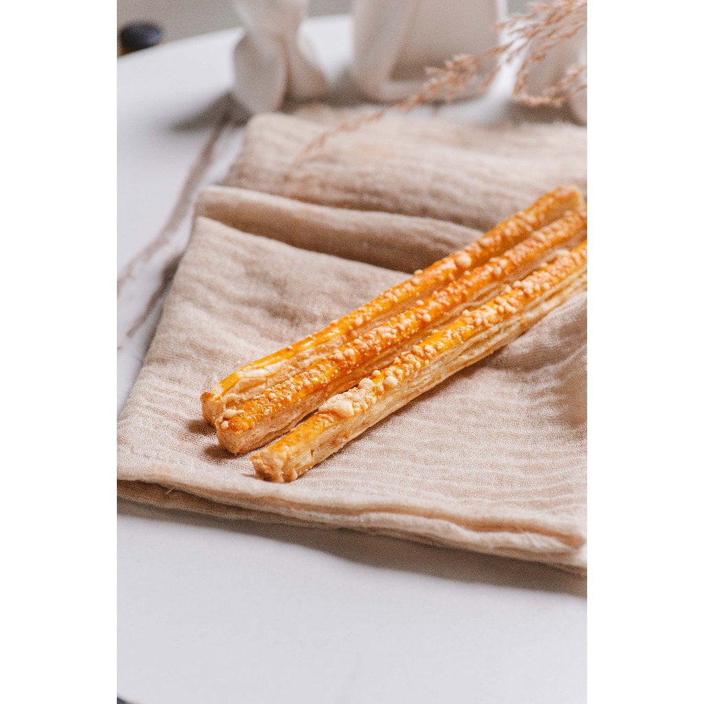 

Le Louvre Cookies - French Pastry Cheese 612