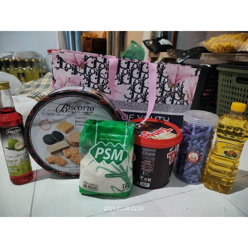 

paket jajan lebaran mbak ika