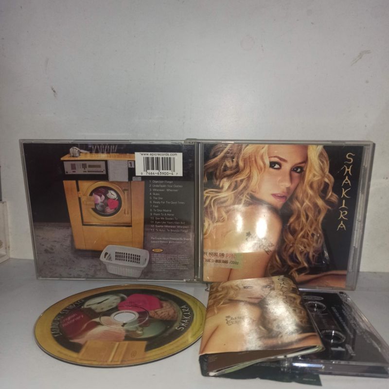 CD&kaset Shakira- Laundry Service