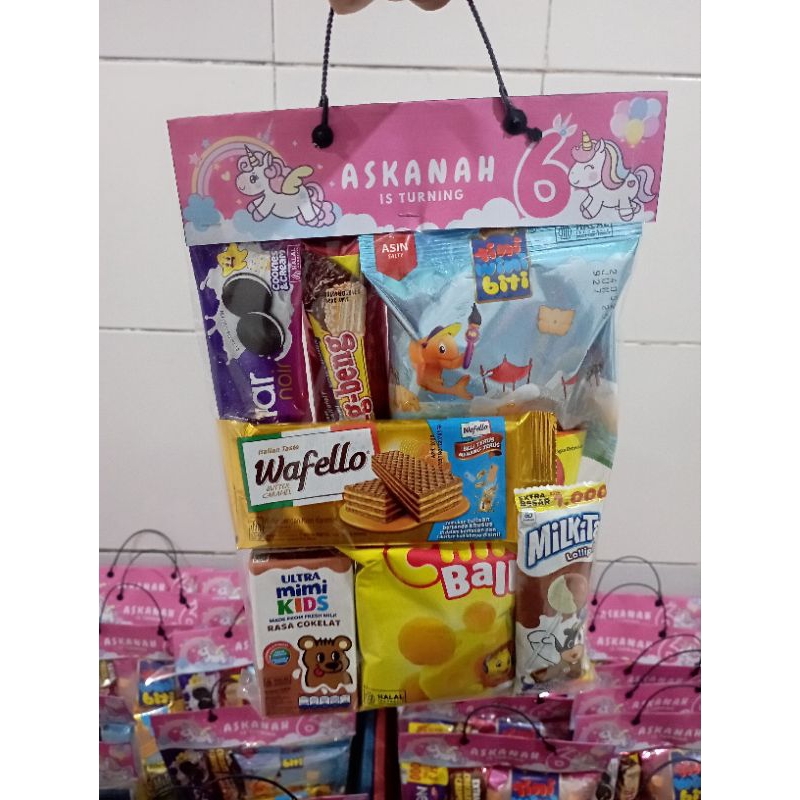 

SOUVENIR TK/ BINGKISAN SNACK ULTAH MAKASSAR