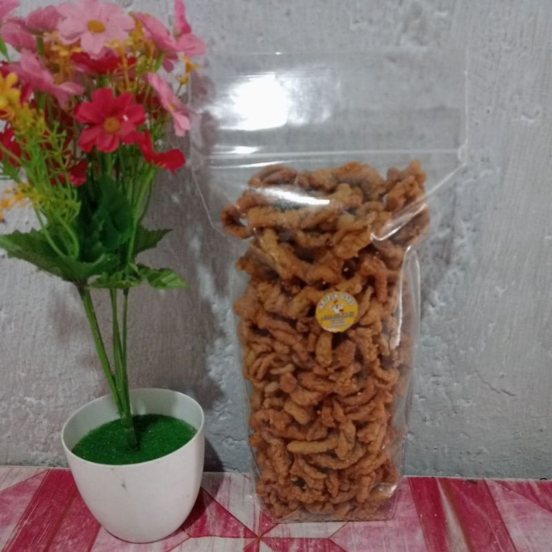 

keripik usus 1/2 kg