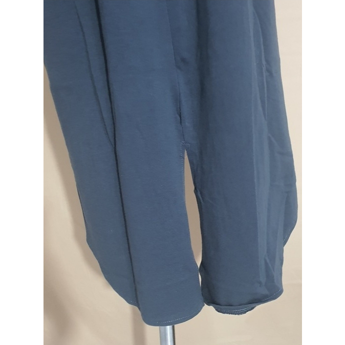 PRELOVED Atasan Kaos Asimetris