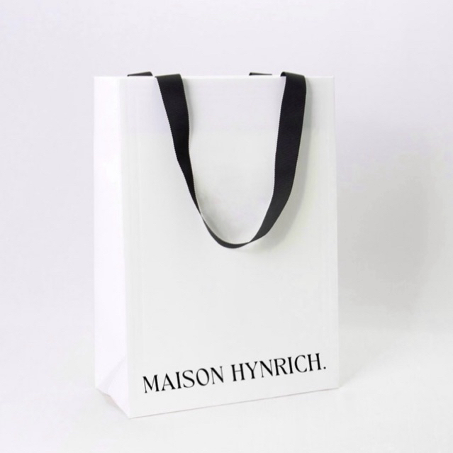 

Paper Bag Maison Hynrich - Elegansi Simpel untuk Setiap Momen