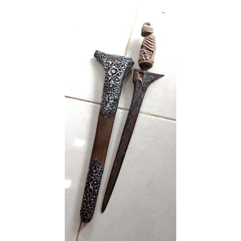 Keris Bali pamor kulit semangka