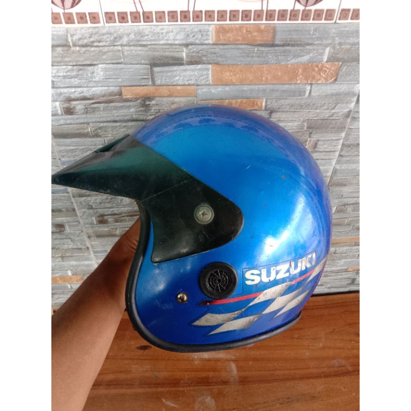 helm Suzuki jadul