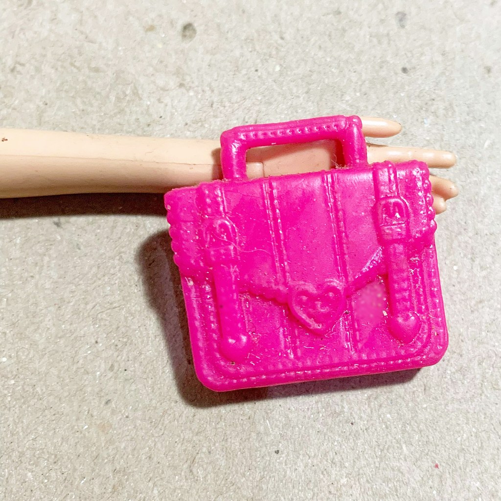 aksesoris boneka barbie tas briefcase pink mini