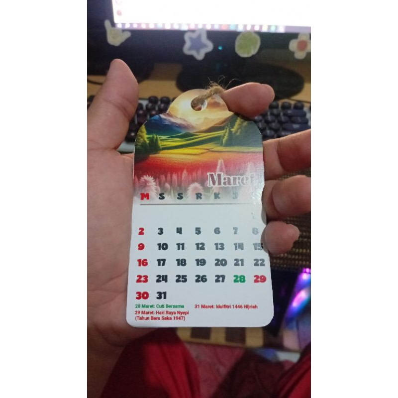 

Kalender Gantung Mini 12 Lembar/ Bisa Pakai Foto Sendiri