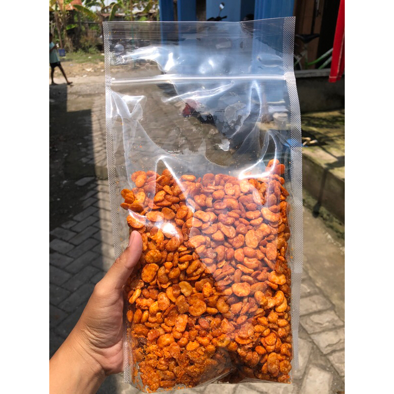 

kacang koro kupas pedas 500gr
