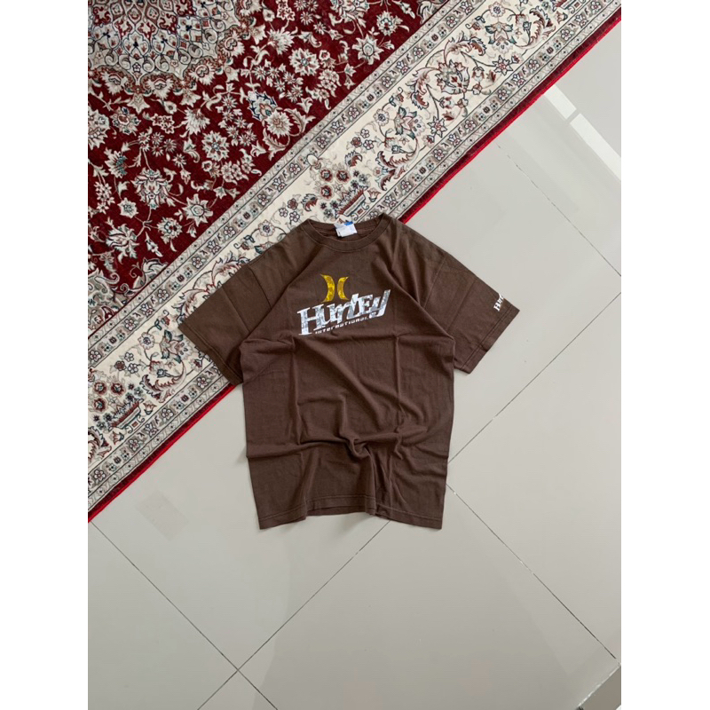 Vintage Hurley International Tshirt