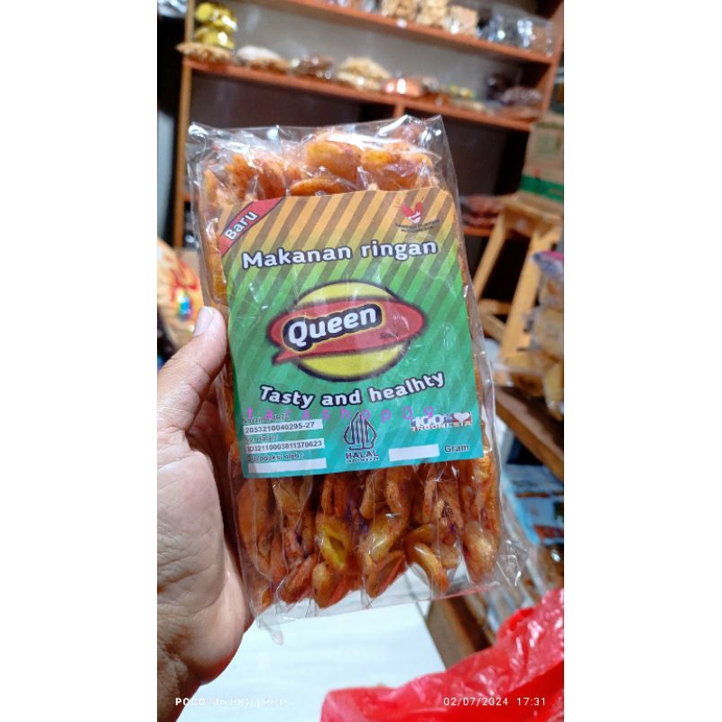 

cemilan makanan ringan pedas seblak queen balado isi 20