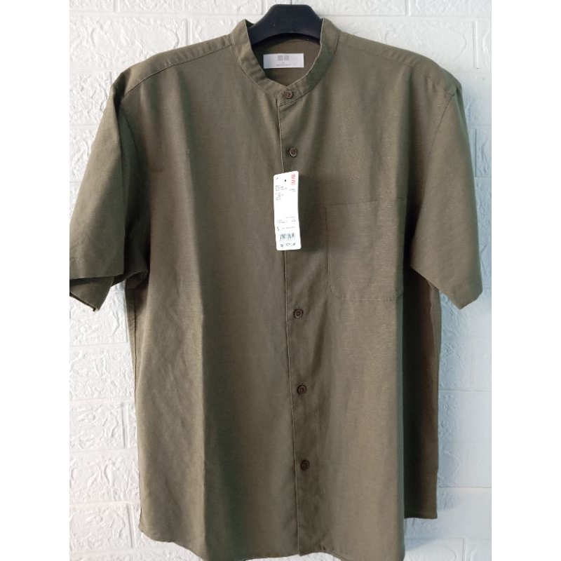 Kemeja Linen Uniqlo Kerah Shanghai Olive size S