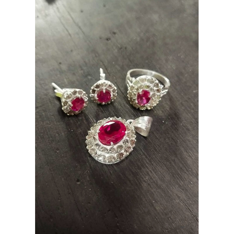 Cincin Liontin Giwang Satu Sett Asli Berlian Termurah