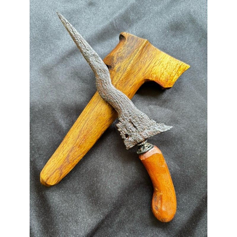 Ageman Keris Nogo Kikek Pamor Banyu Mili Tangguh Mojopait