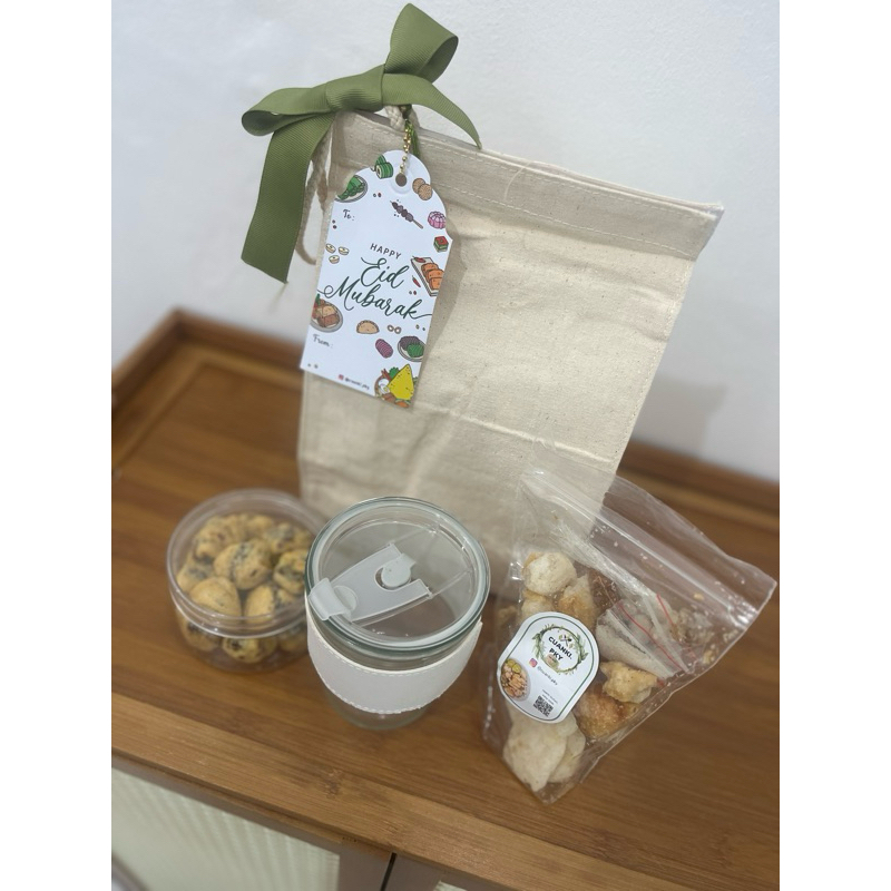 

HAMPERS LEBARAN