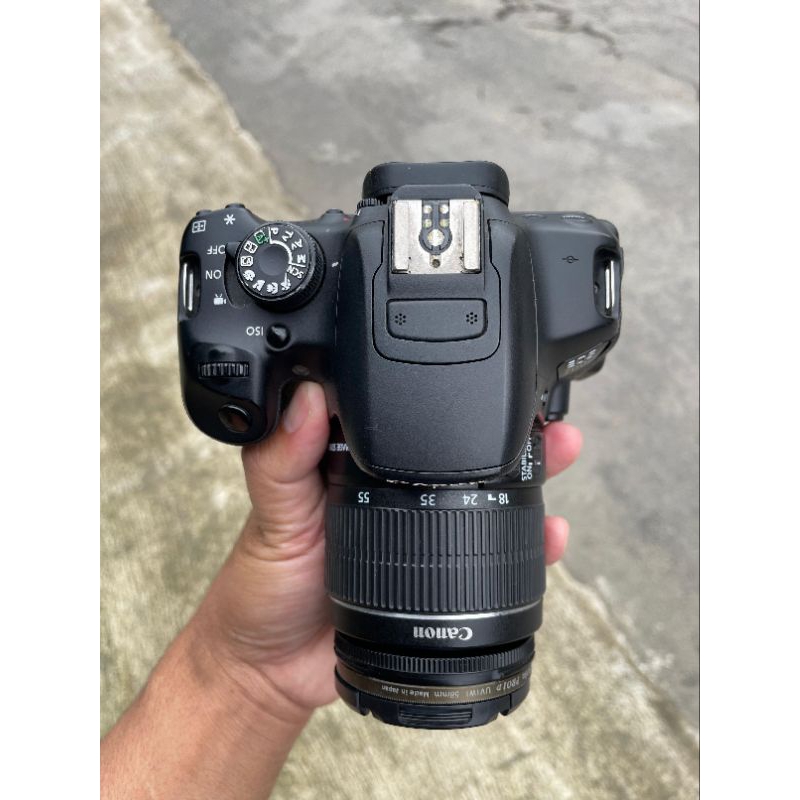CANON eos 700D