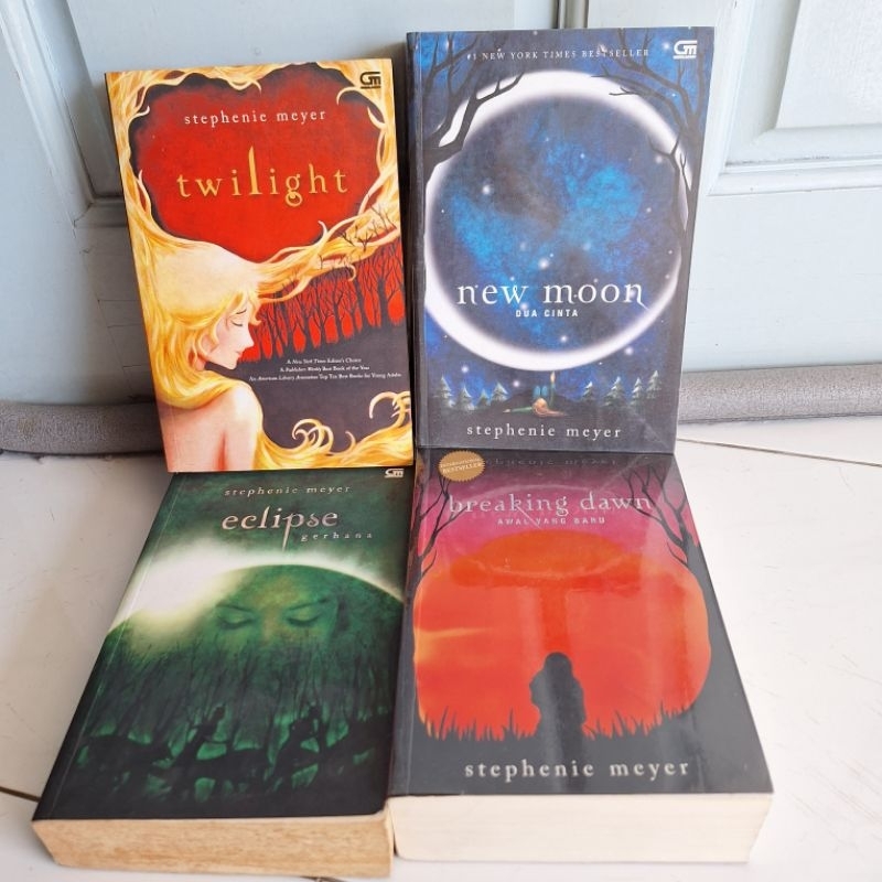 [ORIGINAL] Paket Novel Twilight, Eclipse, New Moon, Breaking Dawn - Stephenie Meyer