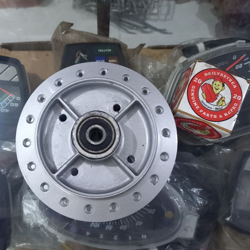 TROMOL BELAKANG HONDA WIN ASTREA PRIMA GRAND SUPRA V XX X 100 ORIGINAL 42601-GB6-921