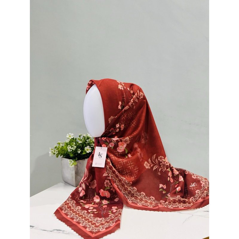 Hijab Voal LS Exclusive Terracotta (sudah termasuk box hijab exclusive )