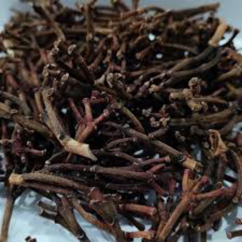 

Batang/Gagang Cengkeh Kering Berkualitas – Cocok untuk Bahan Olahan & Industri