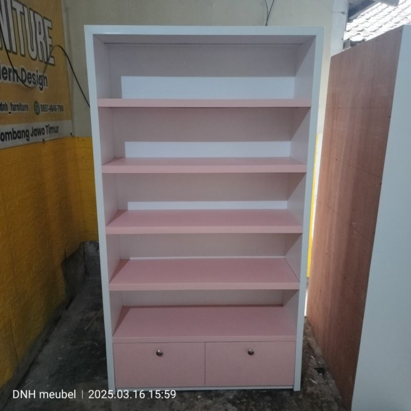Rak Display Toko Kosmetik Kecantikan