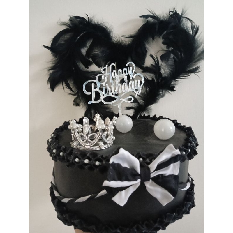 

Dummy cake palsu untuk foto ulang tahun black
