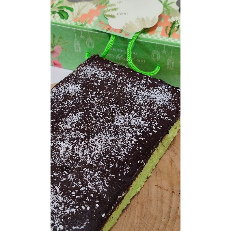 

Pandan Cake Choco Ganache