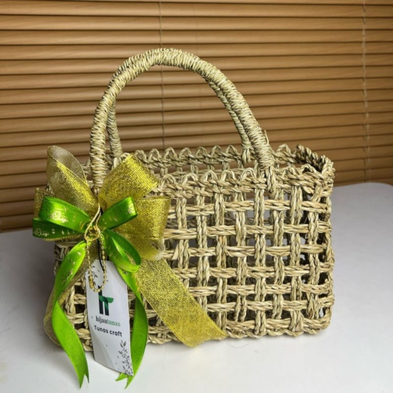 TAS ANYAM (Spesial Hampers Lebaran)