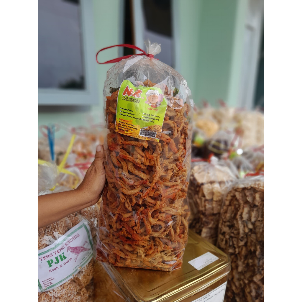 

Kripik Usus Pedas Gurih 500 gram