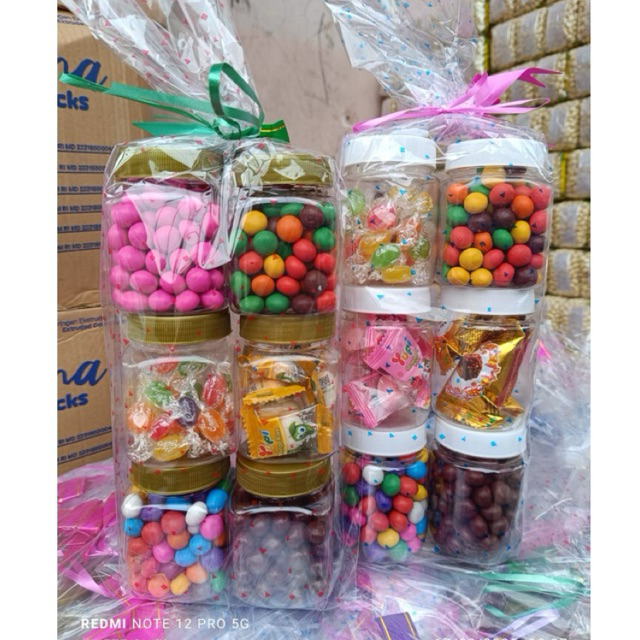 

parcel coklat isi 6 toples Idul Fitri 2025