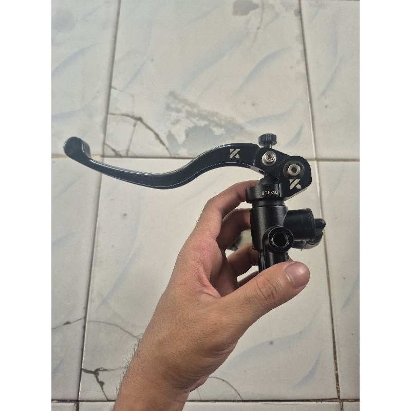 Master Rem Kanan Ktc 7nb + Tabung Rem Ktc