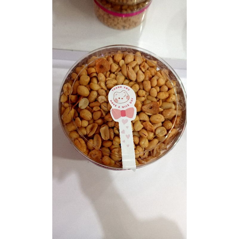 

kacang bawang/kacang goreng