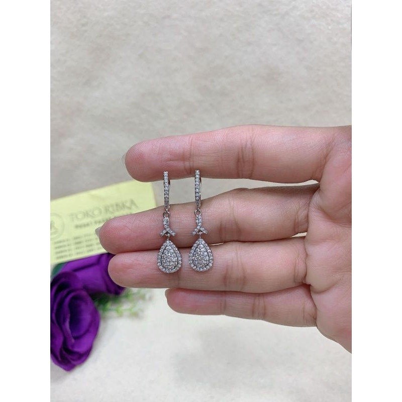 Anting Labu Gantung Vier Replika Berlian