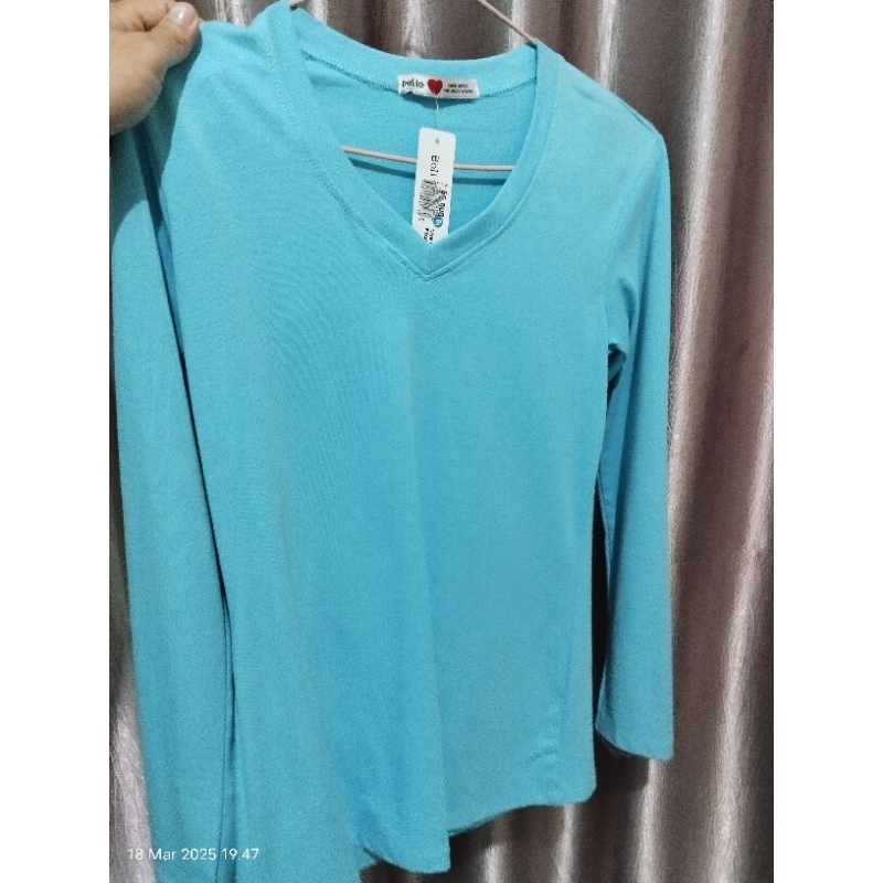 Kaos V neck Belle all size biru muda