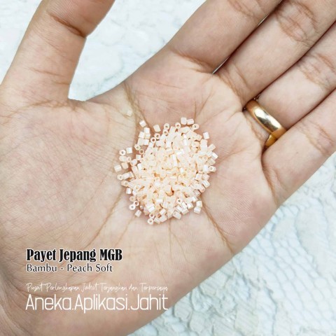 50 GRAM PAYET JEPANG MGB BAMBU PASIR 332 PEACH SOFT