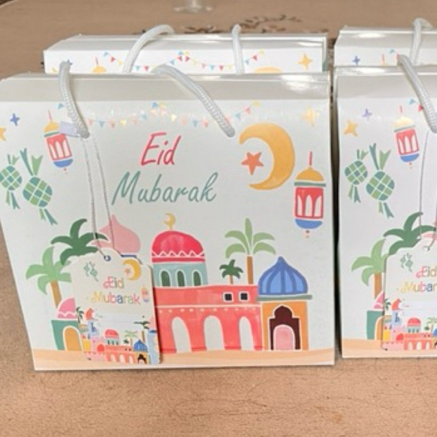 

Hampers Lebaran Makaroni isi 2 Toples