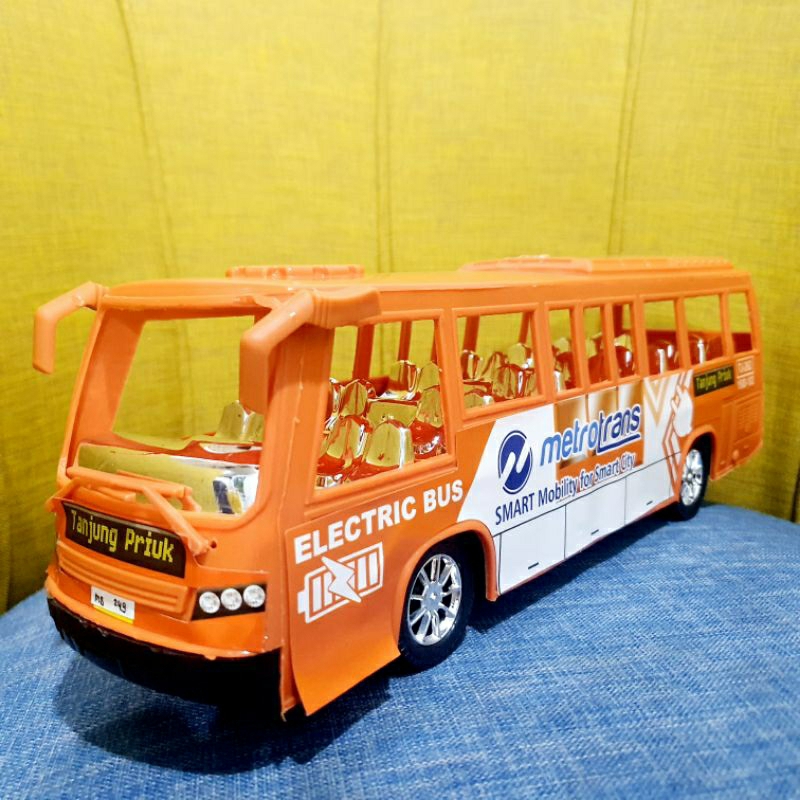 GDM - Mainan bus transjakarta - mainan mobil bis busway tarik besar
