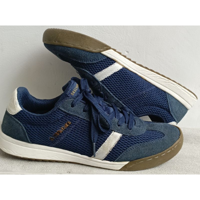 Sepatu Skechers warna Biru pesanan om Pray