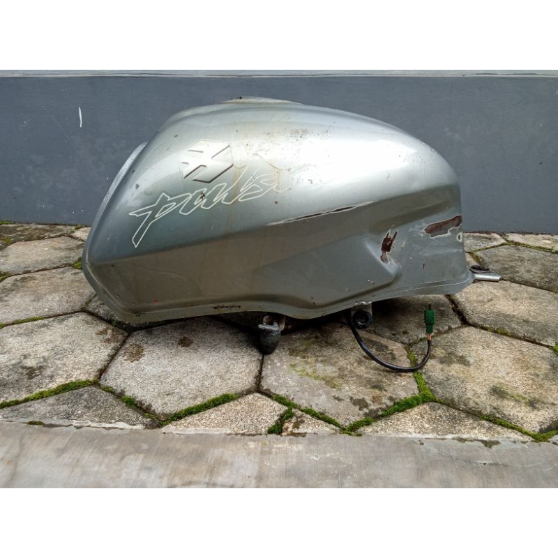 Tangki bensin Bajaj Pulsar 180 cc