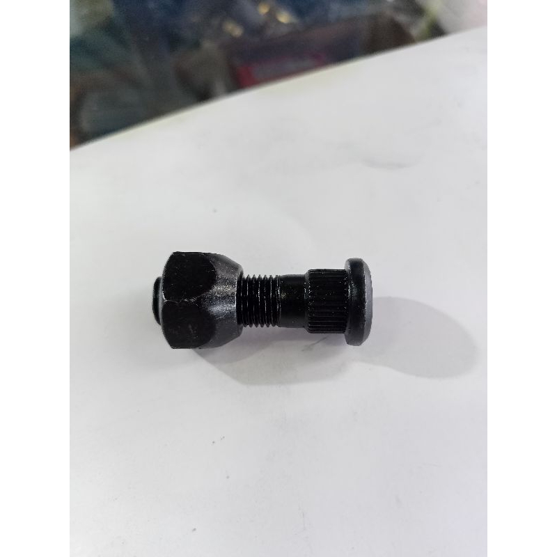 Baut Roda + Mur Grand Livina Nissan Merk Loramo 1Pcs