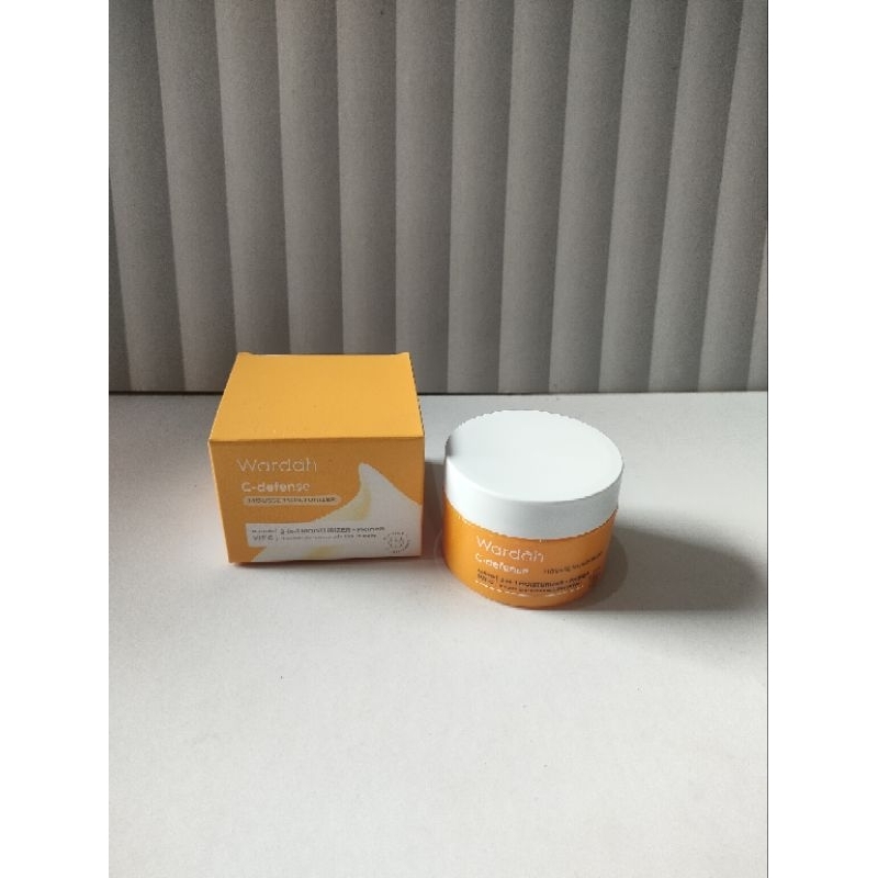 WARDAH C-defense Mousse moisturizer