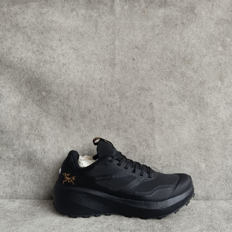 Sepatu Outdoor Trail Arcteryx Black Size 40