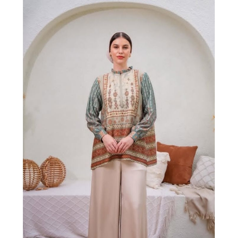 Ready Naraya Blouse Jade S by Heaven Lights