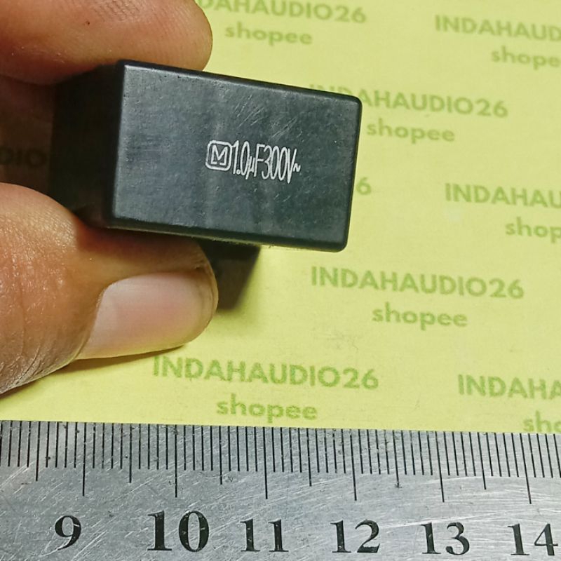 bekas PANASONIC 1.0UF300V 23mm 105 300v 1uf mkm kapasitor mkp mkt 1000nf  hitam bukan 275v bukan 400