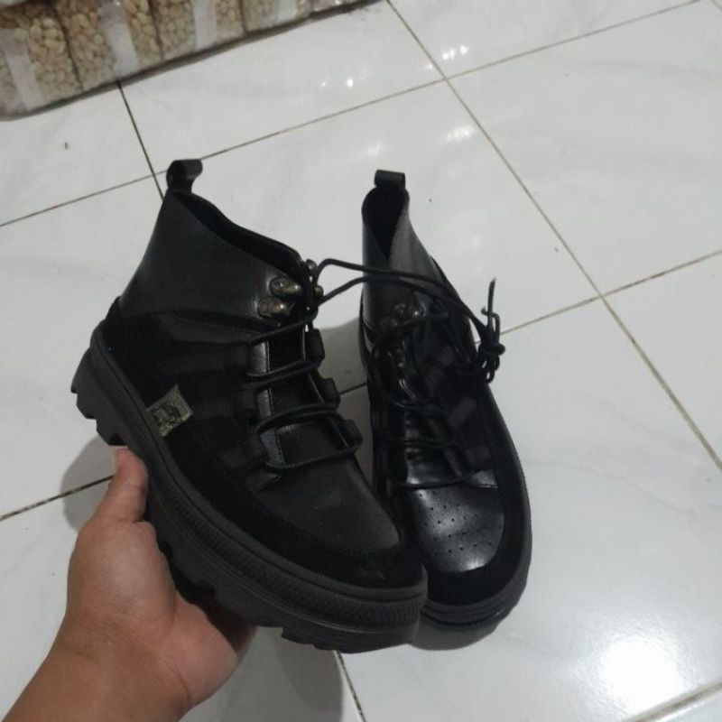 Sepatu Kulit Buccheri DAMARIUS BLACK Boot Men